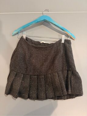 Women’s Black Textured Pleated Hem Skirt
